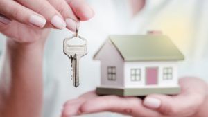 Home Sales: मालमत्तेच्या किंमतींत वाढ तरीही घरांच्या विक्रीत सकारात्मक वाढ! आठ शहरांचा अहवाल