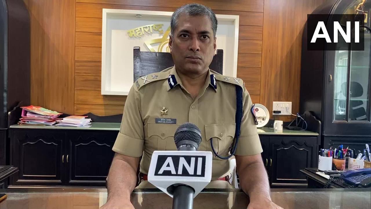 Nashik | भोंगे आंदोलनाचं लोण नाशिकपर्यंत, कोणीही कायदा हातात घेऊ नका, डीजेसह लाऊड स्पीकर बंद करा : दीपक पांडेय Nashik | भोंगे आंदोलनाचं लोण नाशिकपर्यंत, कोणीही कायदा हातात घेऊ नका, डीजेसह लाऊड स्पीकर बंद करा : दीपक पांडेय