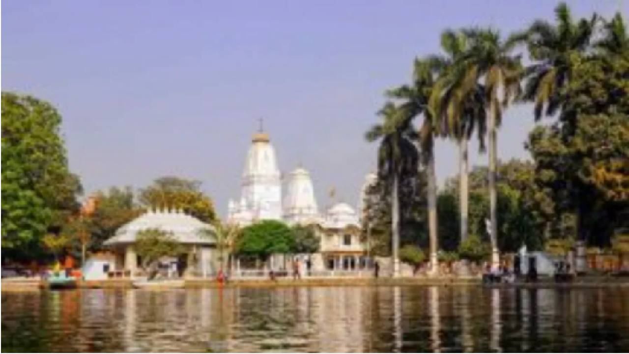 Gorakhnath Temple Attack : गोरखनाथ मंदिर हल्ल्यातील अब्बासी मुर्तजाच्या आयएस कनेक्शनचा संशय, लॅपटॉपमधून व्हिडीओ नकाशा यंत्रणांच्या हाती Gorakhnath Temple Attack : गोरखनाथ मंदिर हल्ल्यातील अब्बासी मुर्तजाच्या आयएस कनेक्शनचा संशय, लॅपटॉपमधून व्हिडीओ नकाशा यंत्रणांच्या हाती