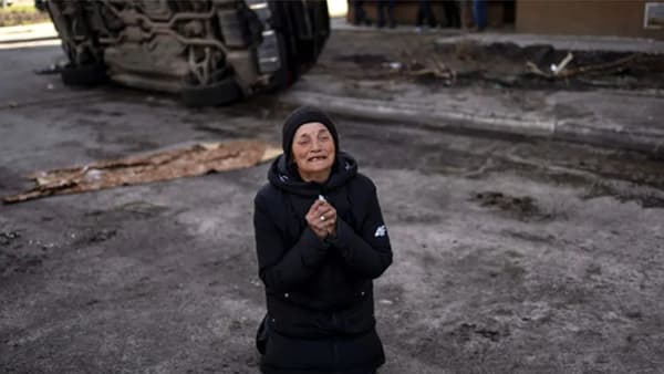 Ukraine: रशियन सैनिकांकडून युक्रेनी मुलींवर बलात्कार व हत्या, मृतदेहांवर लावले जातायत स्वस्तिकचे निशाण; युक्रेनच्या महिला खासदारांचा आरोप