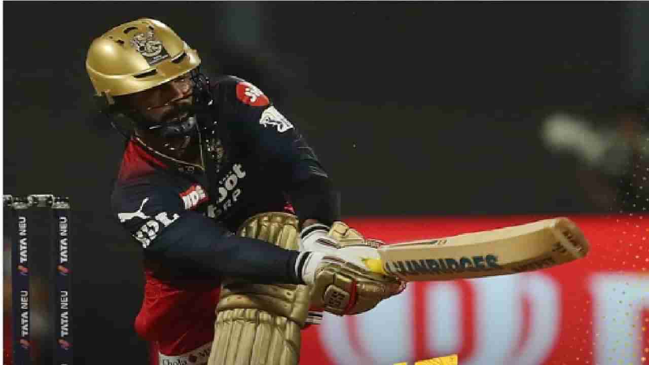 RR vs RCB Result IPL 2022: Dinesh Karthik ने अश्विनची गोलंदाजी फोडली, तिथेच सामना फिरला, RCB चा रोमांचक विजय