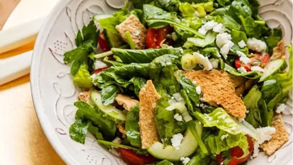 Healthy diet : निरोगी राहण्याचा एकच फंडा...संतुलित आहार घ्या आणि कॅलरीज मोजत राहा, वाचा अधिक!