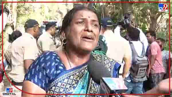 St Workers agitation : चोरांचे सम्राट म्हणत शरद पवार आणि अजित पवारांविरोधात एसटी कर्मचाऱ्यांचा आक्रोश