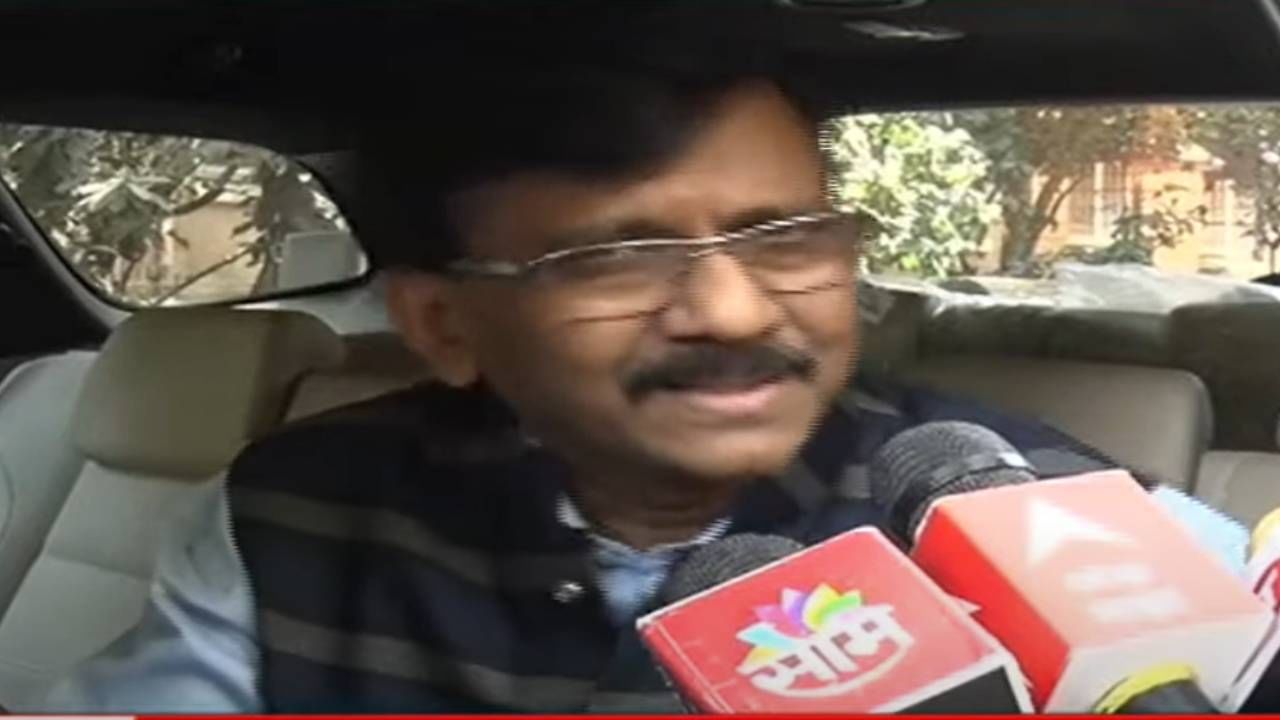 Sanjay Raut: सर्व एसटी कर्मचाऱ्यांकडे एकाचवेळी प्लॅटफॉर्म तिकीट कुठून आले?, यामागे कोणती यंत्रणा आहे?; राऊतांचा सवाल