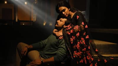 Chandramukhi Song : तो चांद रातीमध्ये चंद्रा आणि दौलतरावांची प्रेमकहाणी खुलणार,चंद्रमुखीतील प्रेमगीत प्रदर्शित