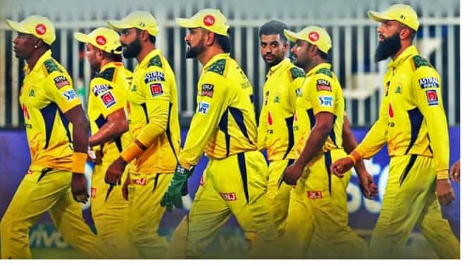 CSK vs SRH, IPL 2022 : हैदराबादसमोर 155 धावांचं लक्ष्य, जडेजाच्या फलंदाजीचं चहुकडे कौतुक
