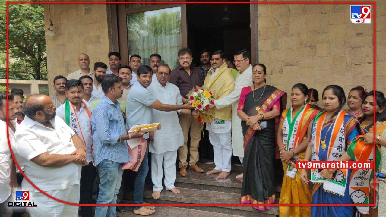 ठाण्यात भाजप-शिवसेनेला खिंडार; मयुर शिंदेंसह शेकडो शिवसैनिकांचा राष्ट्रवादीत प्रवेश ठाण्यात भाजप-शिवसेनेला खिंडार; मयुर शिंदेंसह शेकडो शिवसैनिकांचा राष्ट्रवादीत प्रवेश