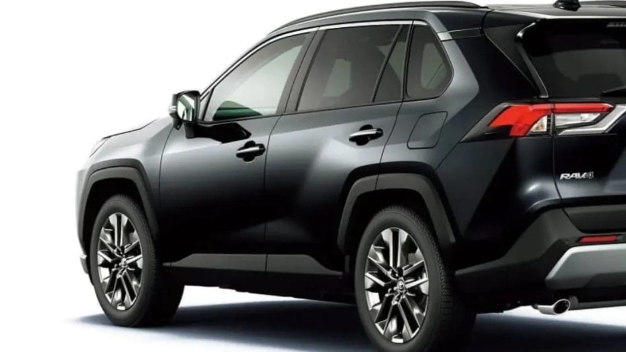 सिंगल चार्जमध्ये 500 किमी रेंज, Toyota ची Electric Car लाँच होणार सिंगल चार्जमध्ये 500 किमी रेंज, Toyota ची Electric Car लाँच होणार