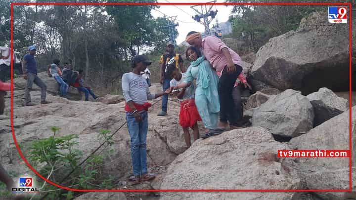 Jharkhand : झारखंडमध्ये त्रिकूट रोपवेचा अपघात, NDRF कडून बचावकार्य सुरू Jharkhand : झारखंडमध्ये त्रिकूट रोपवेचा अपघात, NDRF कडून बचावकार्य सुरू
