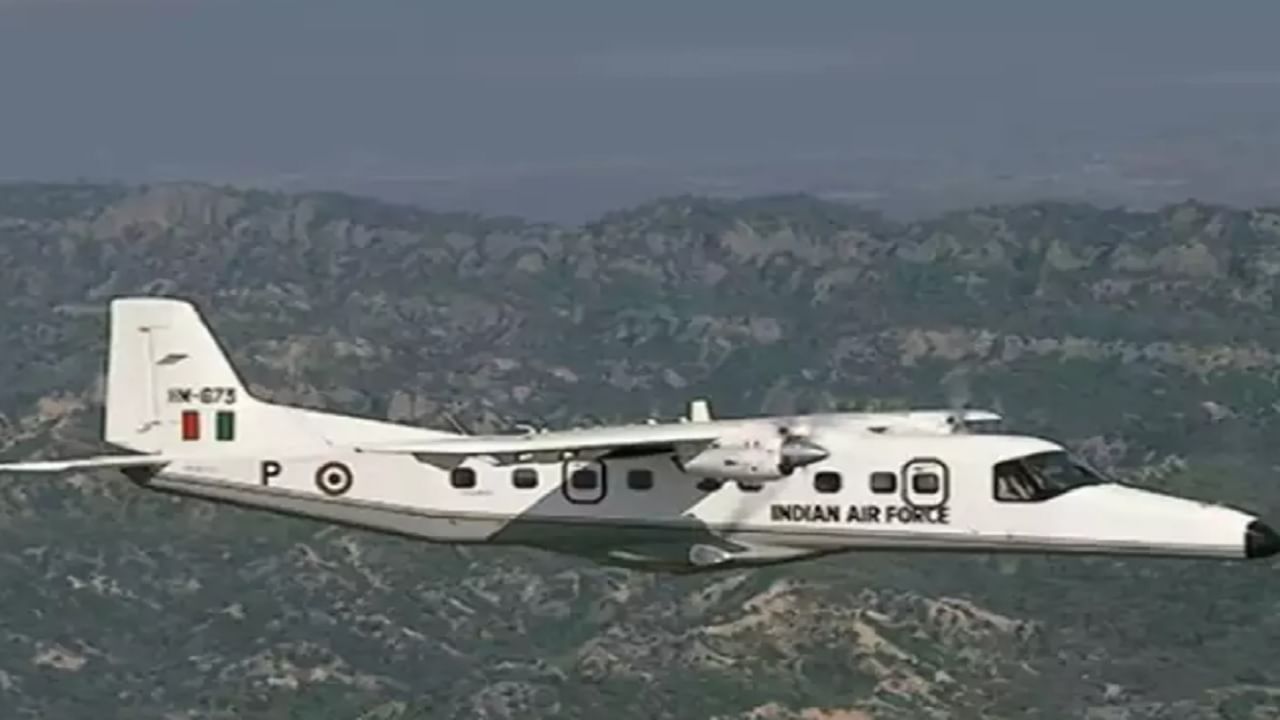 Make in India, Flights : पहिले स्वदेशी विमान घेणार उड्डाण, काय आहे विशेष, हे विमान कोणत्या मार्गाने जाणार जाणून घ्या Make in India, Flights : पहिले स्वदेशी विमान घेणार उड्डाण, काय आहे विशेष, हे विमान कोणत्या मार्गाने जाणार जाणून घ्या