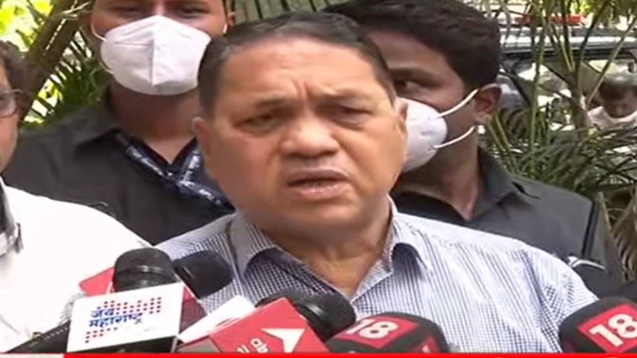Dilip Walse Patil: तुमची सेक्युरिटी असलेले लोक कुठे आहेत हे केंद्राला विचारणार; दिलीप वळसे पाटील यांचं मोठं विधान Dilip Walse Patil: तुमची सेक्युरिटी असलेले लोक कुठे आहेत हे केंद्राला विचारणार; दिलीप वळसे पाटील यांचं मोठं विधान