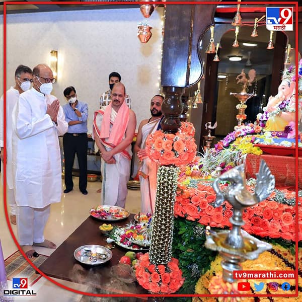 मनसे अध्यक्ष राज ठाकरे यांनी मंगळवारी ठाण्यातल्या सभेत पुन्हा शरद पवारांचा जोरदार समाचार घेतला.