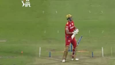 MI vs PBKS IPL 2022: jasprit Bumrah च्या भन्नाट यॉर्करसमोर लिव्हिंगस्टोनची बोलती बंद, सरळ पॅव्हेलियनमध्ये पहा VIDEO