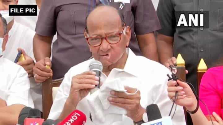Video देवेंद्र फडणवीस यांनी केलेले ट्वीट मी इन्जॉय करतोय- शरद पवार Video देवेंद्र फडणवीस यांनी केलेले ट्वीट मी इन्जॉय करतोय- शरद पवार
