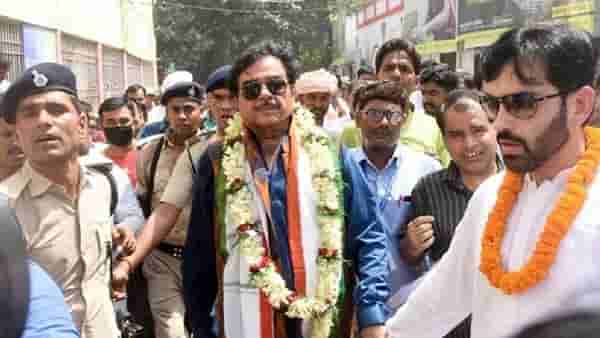 By Election Results 2022 : बंगालमध्ये पुन्हा TMC चे पारडे जड, शत्रुघ्न सिन्हा 53612 मतांनी आघाडीवर, बाबुलही सुप्रीम
