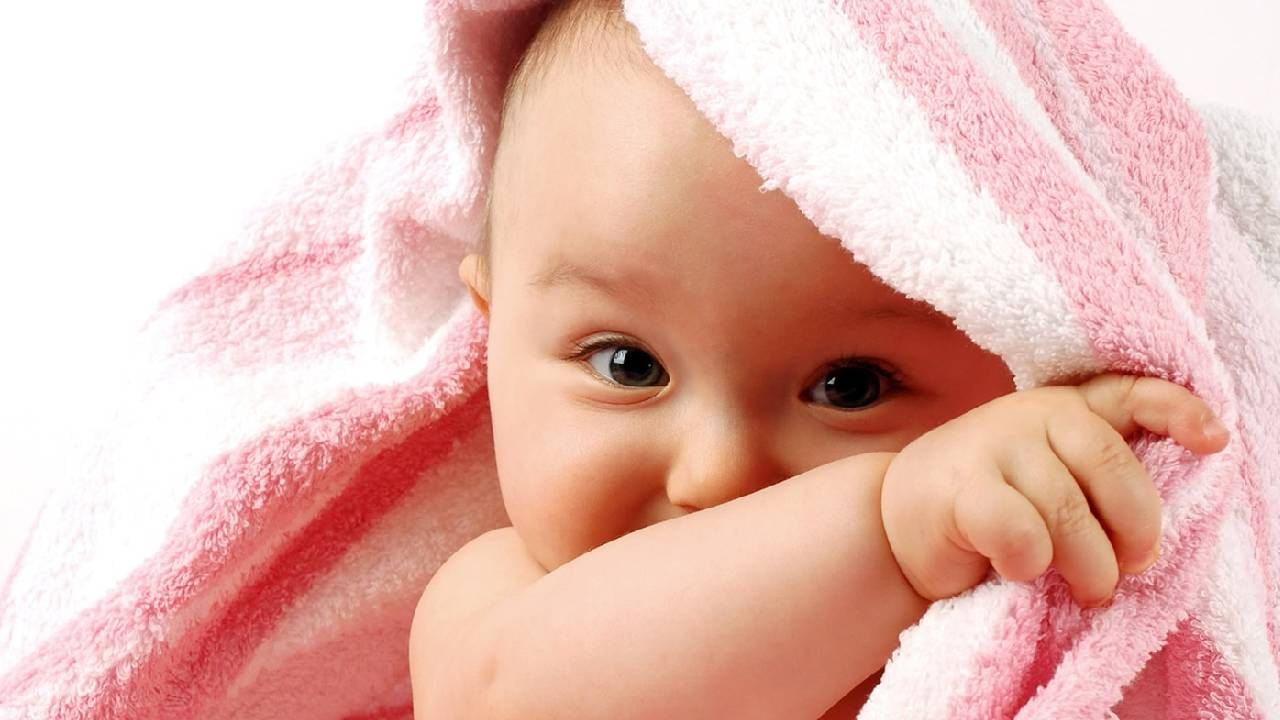 बाळाचं नाव सुचवा अन् सात लाख रूपये मिळवा, 'बेबी नेमर'सारखी सुखाची नोकरी नाही!