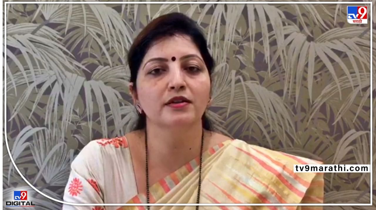 Rupali Chakankar : राज्य महिला आयोगाच्या अध्यक्षा रुपाली चाकणकरांविरुद्ध इंडियन बार असोसिएशनची याचिका, नेमकं कारण काय?