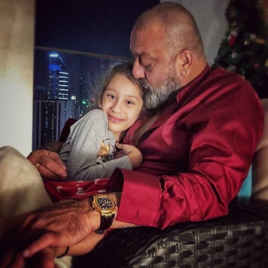 आपल्यावर पडलेला शिक्का पुसून टाकण्यासाठी  काहीतरी करणे आवश्यक होते, मग मी  जिम करायला सुरुवात केली , मग लोक मला म म्हणू लागले काय बॉडी बनवली आहे. 