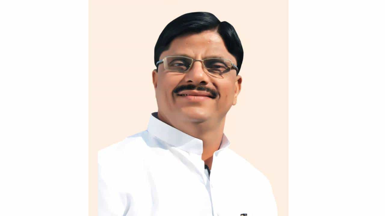 महाविकास आघाडीचा रायगडातील पहिला बळी, सुरेश लाड यांच्या राजीनाम्यामुळे राष्ट्रवादीत संभ्रमावस्था