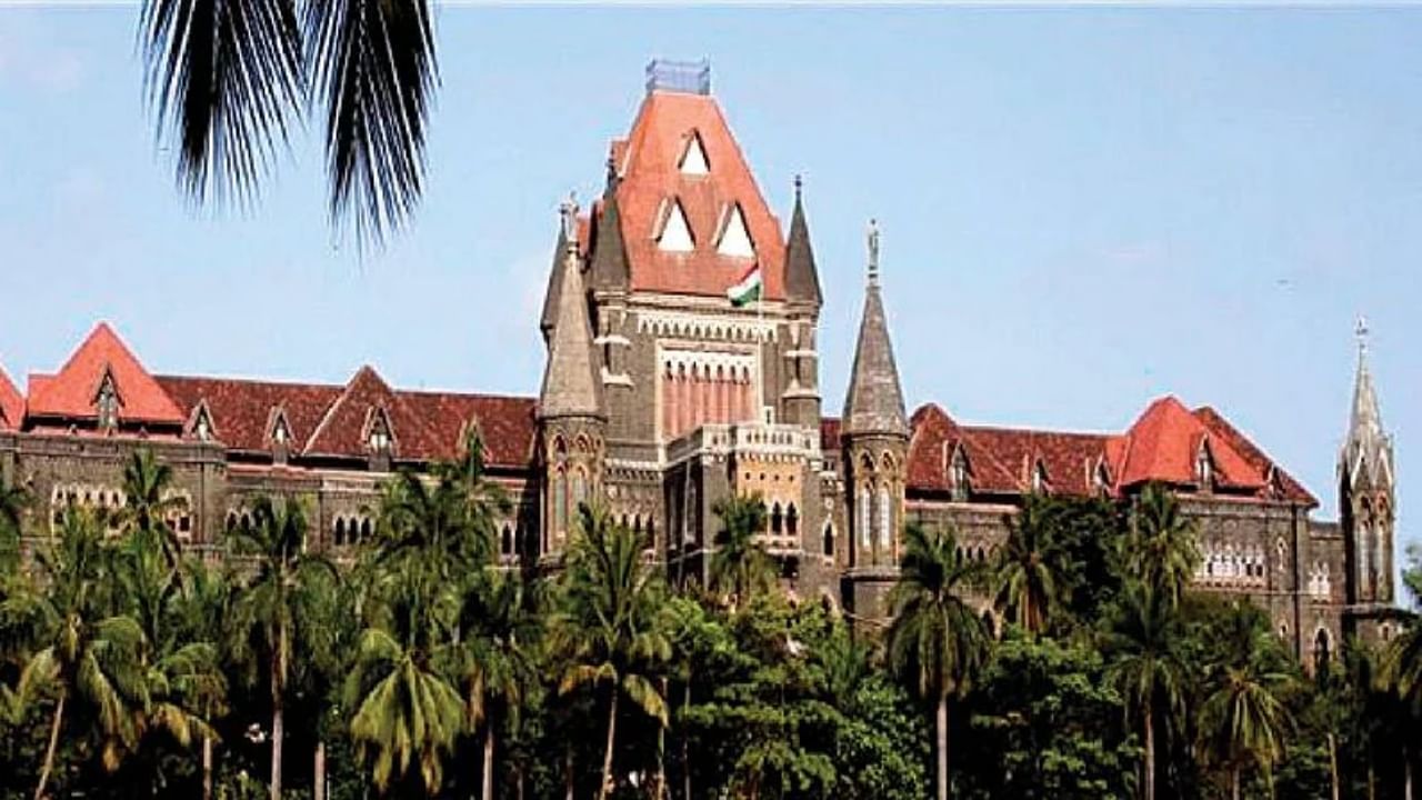 Mumbai HC : न केलेल्या गुन्ह्याची 12 वर्षे भोगली शिक्षा! पुण्यातल्या दुहेरी हत्याकांडाच्या गुन्ह्यातून चौघांची मुंबई उच्च न्यायालयानं केली सुटका