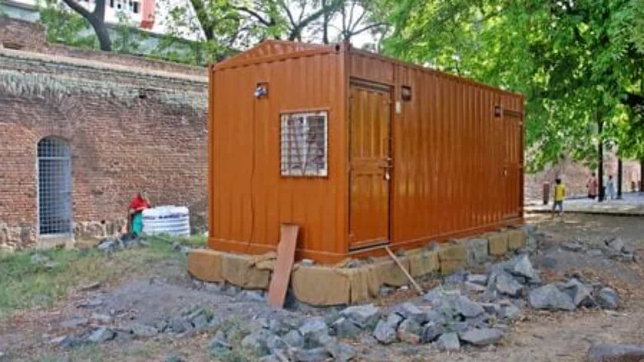 Pune Shaniwar Wada : पुण्यातल्या शनिवार वाड्यात अभ्यागतांसाठी आता सार्वजनिक शौचालय! पुरातत्व खात्यातर्फे सुविधा