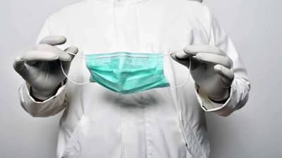 Corona update : वाढलेल्या कोरोना केसेसमुळे दिल्ली पुन्हा निर्बंधांच्या उंबरड्यावर, मास्क न लावल्यास 500 रुपये दंड!