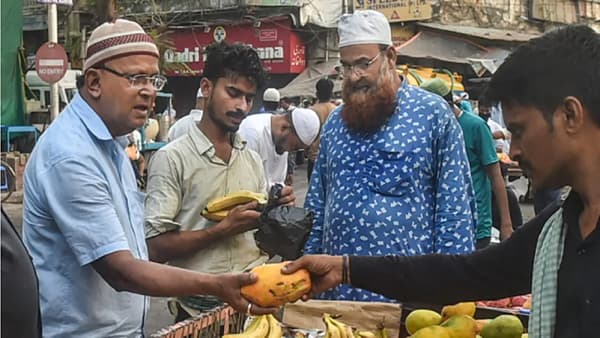 फेरीवाल्यांसाठी केंद्राची ‘ही’ नवी योजना, 126 शहरांमध्ये 28 लाख लहान व्यावसायिकांना लाभ