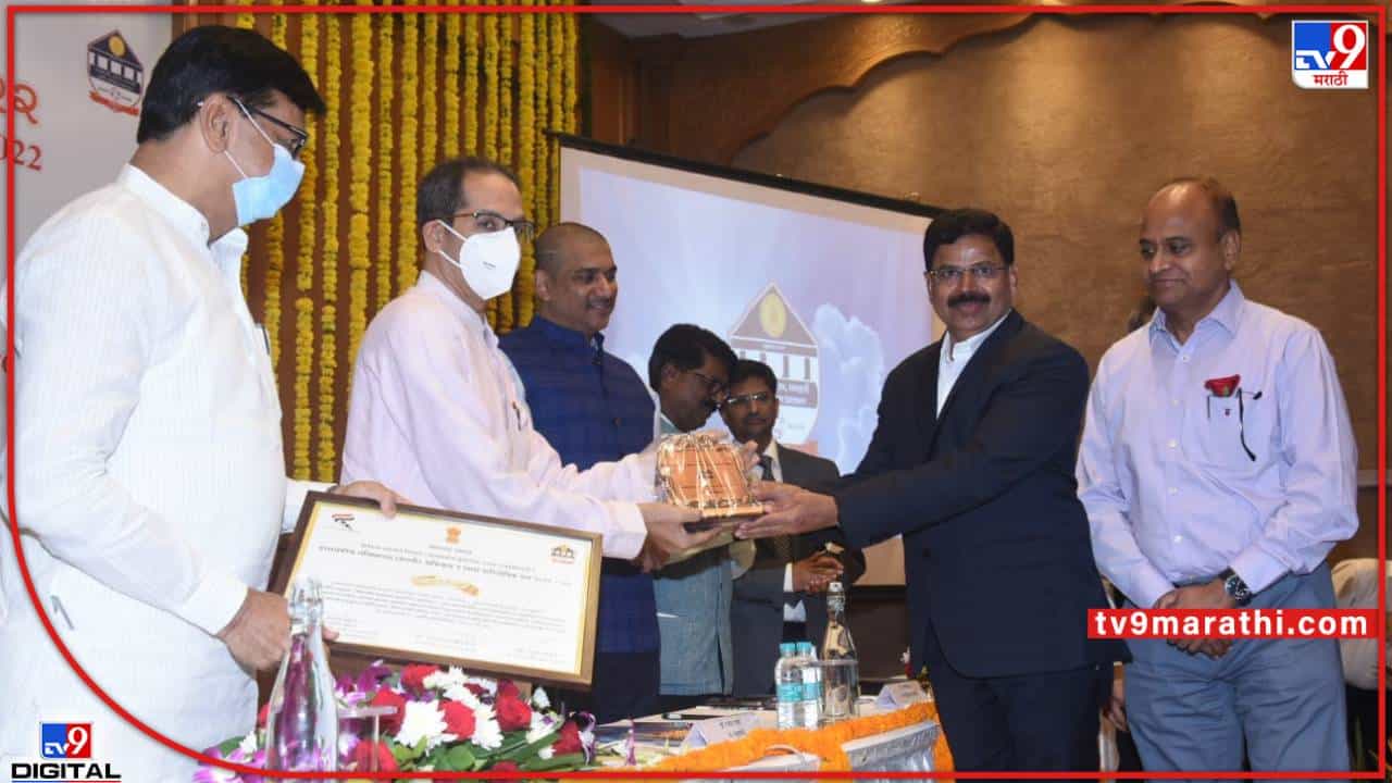 Nashik : मुख्यमंत्र्यांच्या हस्ते नाशिकचा गौरव; राजीव गांधी अभियानात पटकावला पुरस्कार