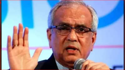 नीति आयोगाचे उपाध्यक्ष राजीव कुमार यांचा राजीनामा; राजीनाम्याचे कारण गुलदस्त्यात, सुमन बेरी नवे उपाध्यक्ष होण्याची शक्यता