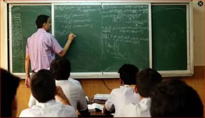 शिक्षकांच्या बदल्यांचे जुने धोरण रद्द; आता बदल्या होणार मोबाईल अॅपद्वारे