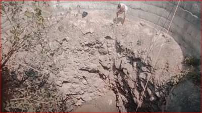 पाणी पिण्यासाठी आले अन् विहिरीत पडले; दोन दिवसानंतर काळविटाची विहिरीतून सुखरुप सुटका