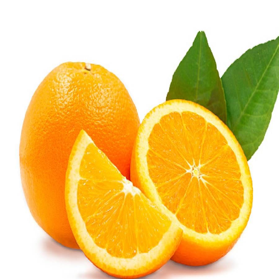 संत्री हे आरोग्यासोबतच त्वचेसाठी फायदेशीर असलेले फळ आहे. त्यात व्हिटॅमिन सी समृद्ध आहे. ते ऑक्सिडेटिव्ह नुकसान टाळण्यास मदत करते. हे कोलेजनचे उत्पादन वाढविण्यात मदत करते आणि जळजळ कमी करते.