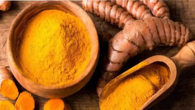 Health Care Tips | हळदीचे सेवन करणे या लोकांसाठी हानिकारक, जाणून घ्या सविस्तरपणे!