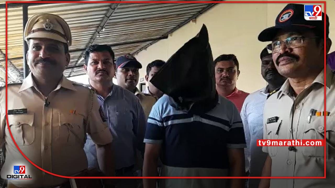Navi Mumbai Theft : घरफोडी करणाऱ्या सराईत गुन्हेगाराला कोपरखैरणे पोलिसांनी केली अटक Navi Mumbai Theft : घरफोडी करणाऱ्या सराईत गुन्हेगाराला कोपरखैरणे पोलिसांनी केली अटक