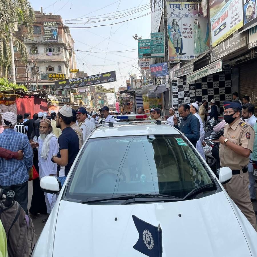 नागपूर जिल्ह्यात विविध ठिकाणी राज्य राखीव दल, होमगार्डसह साडेतीन हजार पोलीस तैनात आहेत. पोलीस अधिकारीही परिसरात दाखल झाले आहेत.