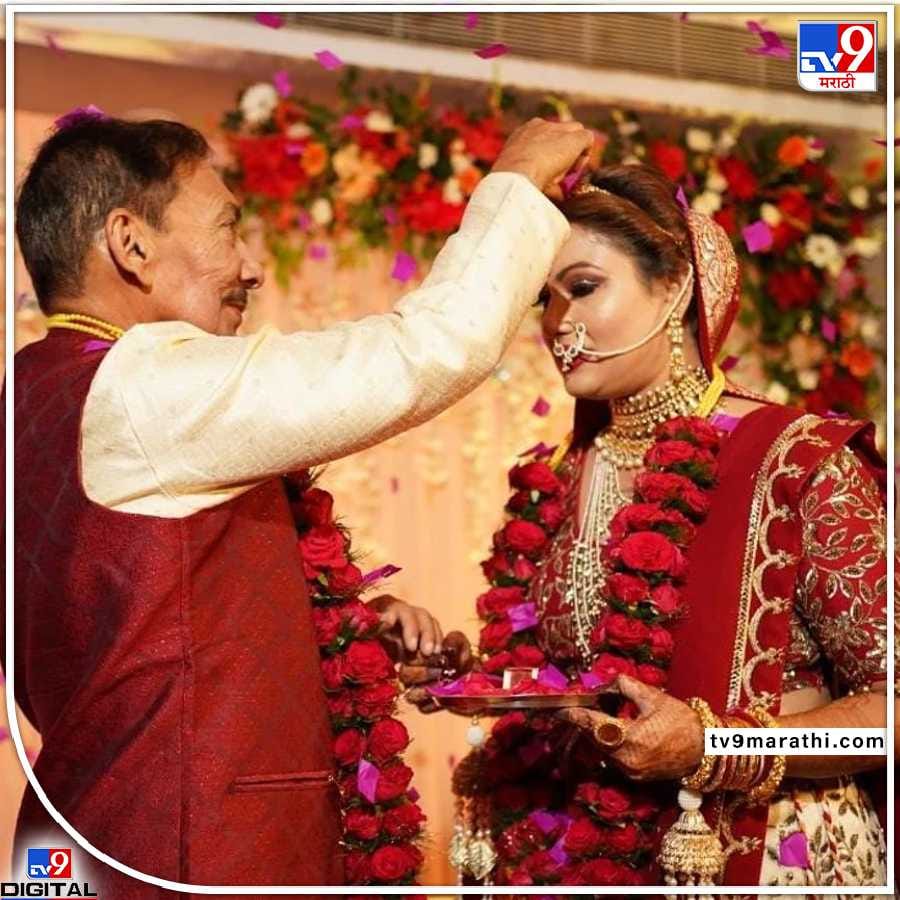 नवी दिल्ली. भारताचा माजी सलामीवीर अरुण लाल हे वयाच्या 66 व्या वर्षी दुसऱ्यांदा वर बनले आहेत. एका खाजगी समारंभात त्यांनी आपल्यापेक्षा 28 वर्षांनी लहान असलेल्या बुलबुल साहासोबत लग्न केलं. या जोडप्याच्या लग्नसोहळ्याचे फोटो सोशल मीडियावर व्हायरल झाले आहेत.