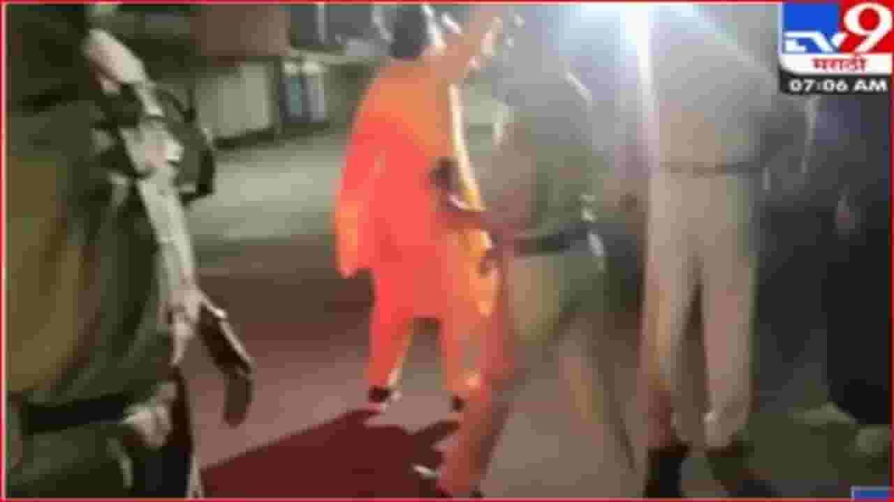 मशिदीसमोर जय हनुमानाची घोषणा, नाशिकमध्ये मनसेच्या महिला कार्यकर्त्यांना घेतले ताब्यात