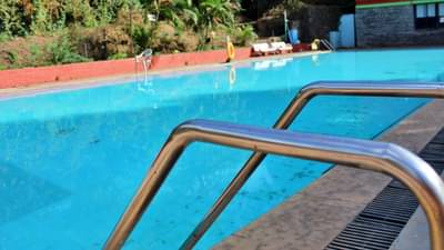 Pune swimming pools : नियमांचा भंग केल्यानं पुणे महापालिकेनं सील केले 10 तरणतलाव; ऐन उन्हाळ्यात पुणेकरांची गैरसोय