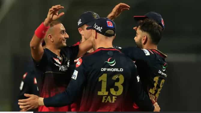 IPL Points Table 2022: RCB ने धोनीच्या टीमला हरवलं, पण फटका बसला सनरायजर्स हैदराबादला, समीकरण कसं बदलल ते समजून घ्या
