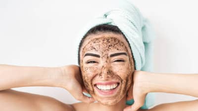 Skin | चेहऱ्यावरील काळे डाग काढण्यासाठी हे 4 घरगुती स्क्रब अत्यंत फायदेशीर, वाचा!