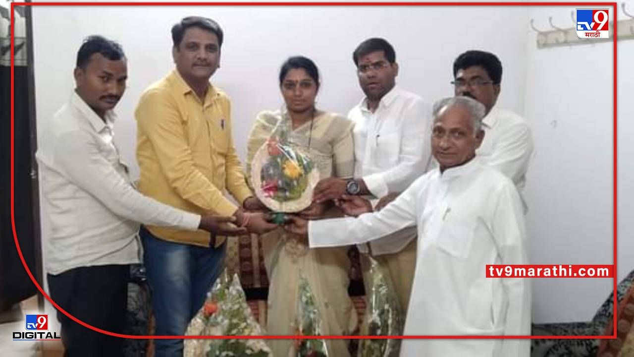 Bhandara : भंडाऱ्यात पंचायत समितींमध्ये राष्ट्रवादीचा बोलबाला; 7 पैकी 4 राष्ट्रवादीच्या ताब्यात, काँग्रेसला दोन, तर भाजपला एका सभापती पदावर समाधान Bhandara : भंडाऱ्यात पंचायत समितींमध्ये राष्ट्रवादीचा बोलबाला; 7 पैकी 4 राष्ट्रवादीच्या ताब्यात, काँग्रेसला दोन, तर भाजपला एका सभापती पदावर समाधान