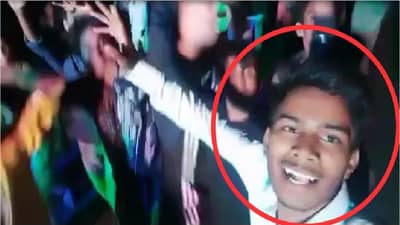 DJ च्या दणदणाटाने जीव घेतला, वरातीत बेफाम डान्स, हार्ट अटॅकने तरुणाचा मृत्यू