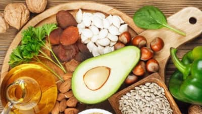 Health | शरीरातील व्हिटॅमिन बी 12 ची कमतरता दूर करण्यासाठी या पदार्थांचा आहारात नक्कीच समावेश करा!