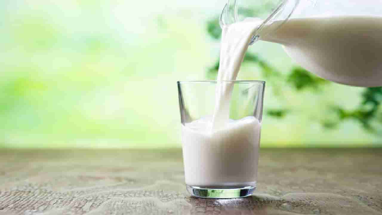 केवळ दूधच नाही तर या खास पेयांचा आपल्या आहारात समावेश करा आणि शरीरातील कॅल्शियम आणि व्हिटॅमिन डीची कमतरता दूर करा