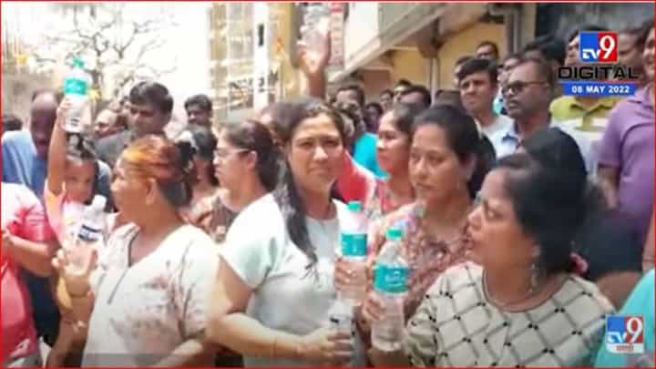 कल्याण ग्रामीणमध्ये पाण्यासाठी रहिवासी आक्रमक, मोर्चा काढण्याचा इशारा कल्याण ग्रामीणमध्ये पाण्यासाठी रहिवासी आक्रमक, मोर्चा काढण्याचा इशारा