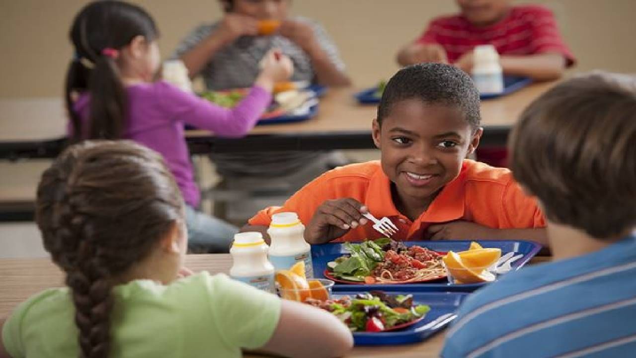 Research | मांसाहारी आणि शाकाहारी मुलांची समान वाढ, वाचा संशोधनातून नेमके काय पुढे आले!