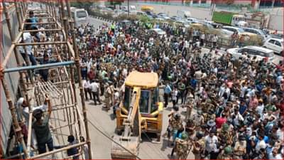 Delhi : चालणार, नाही चालणार? अखेर शाहीनबागमध्ये आज पुन्हा बुलडोजर, दिल्ली पोलीसांची कुमकही मदतीला