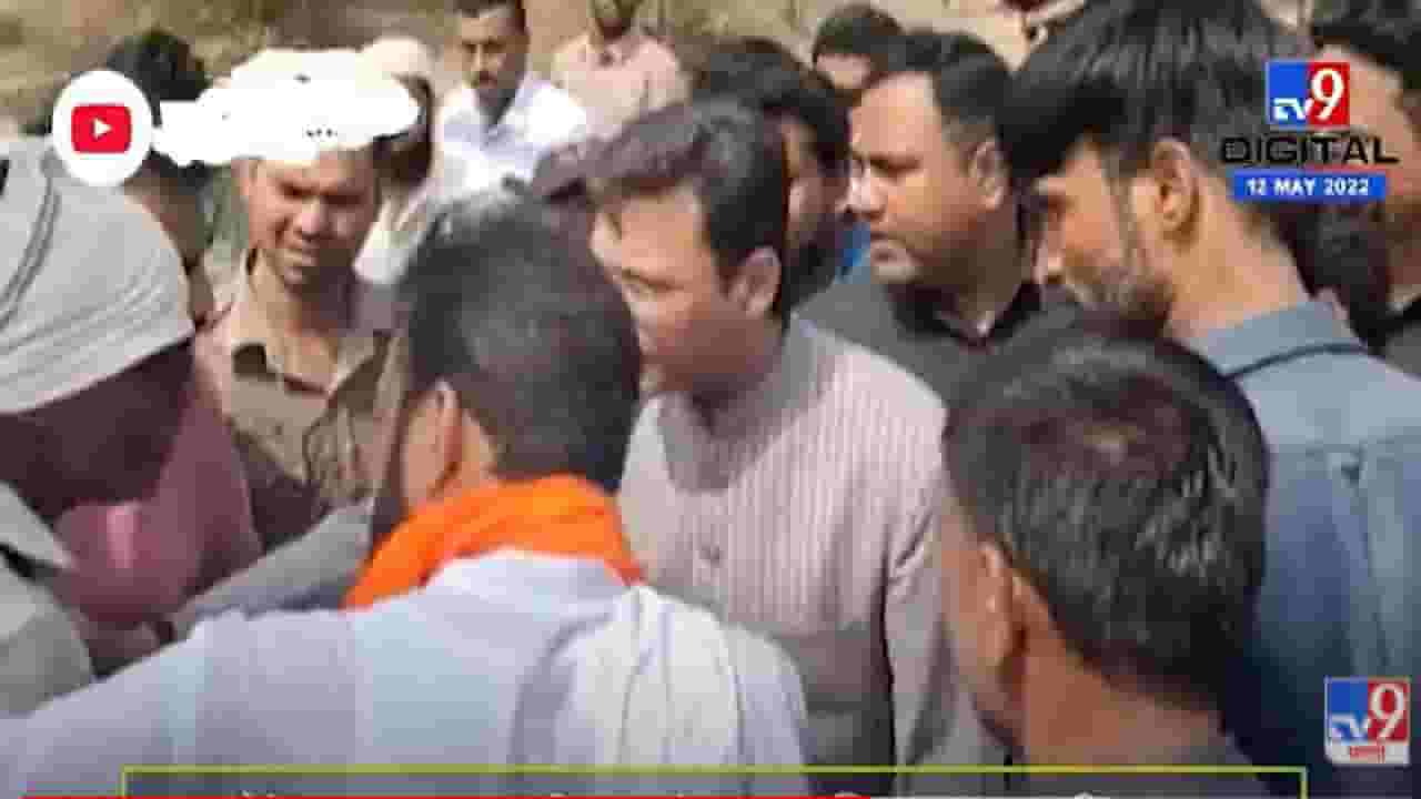 Aurangabad | गाडीची दुचाकीला धडक, ताफा थांबवून ओवैसेंनी केली विचारपूस, पहा VIDEO