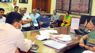 Nagpur Roads | नागपूर जिल्ह्यामध्ये 575 पांदण रस्त्यांना मंजुरी; पावसाळ्यापूर्वी कामे पूर्ण करण्याचे जिल्हाधिकाऱ्यांचे आवाहन