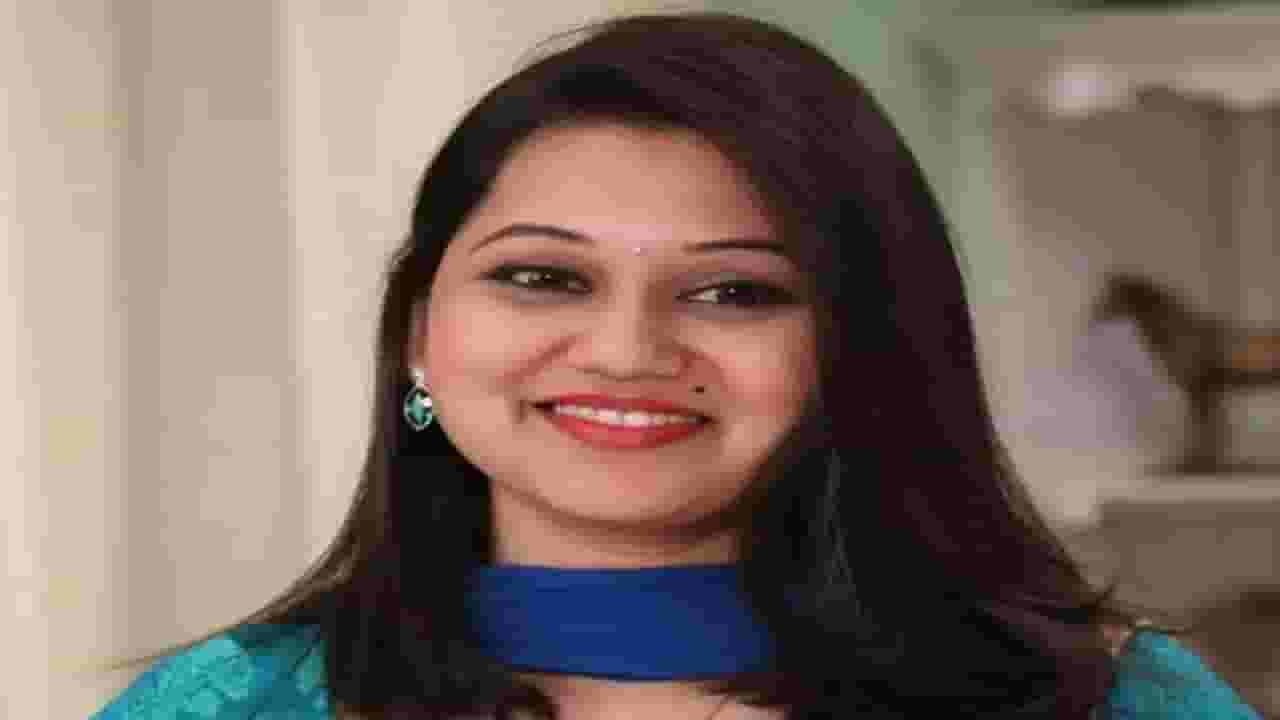 केतकी चितळे प्रकरण : केंद्रीय महिला आयोगाची पोलीस महासंचालक रजनीश सेठ यांना नोटीस